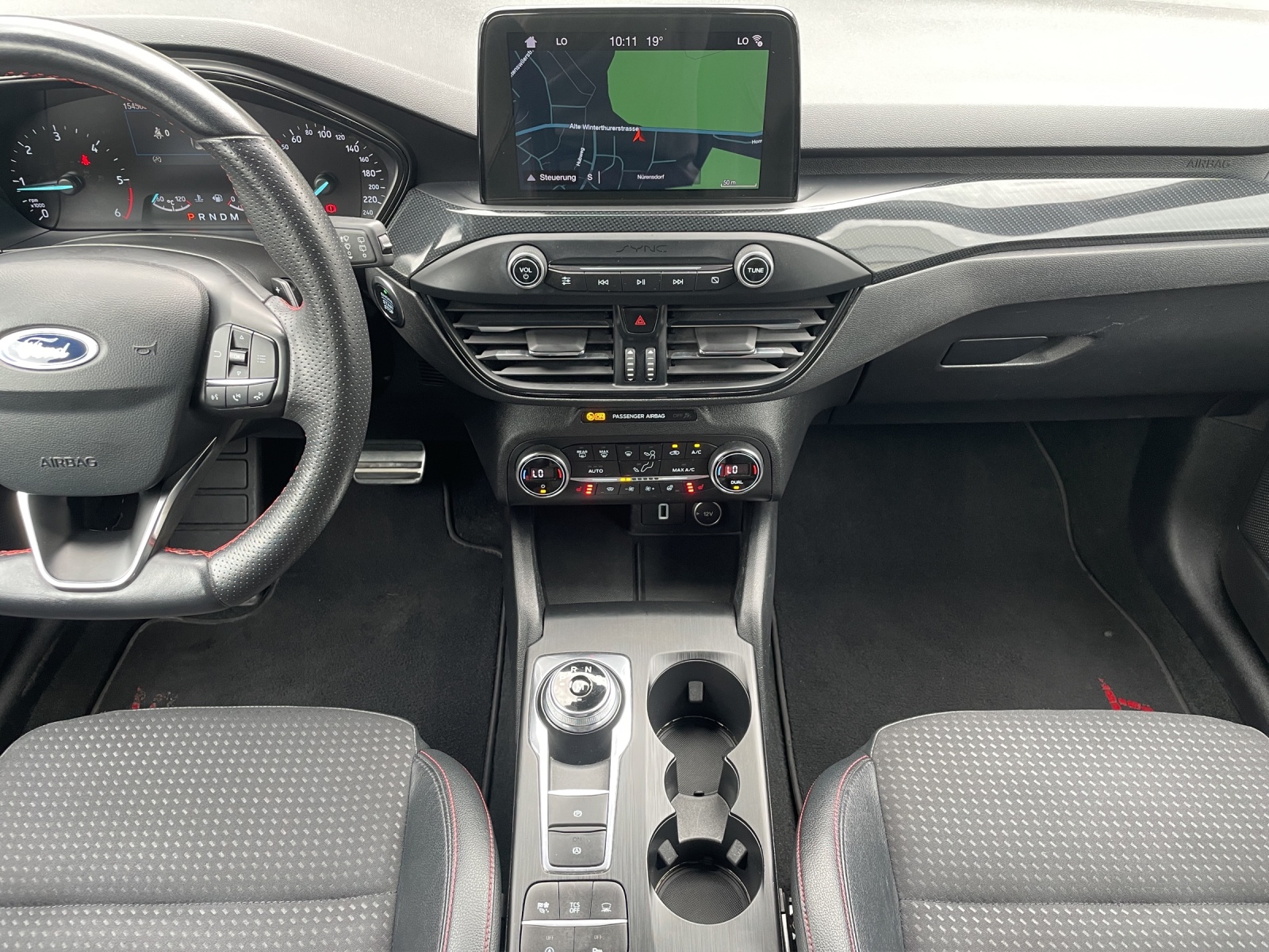 FORD Focus 2.0 TDCi ST Line Automatic-image-15