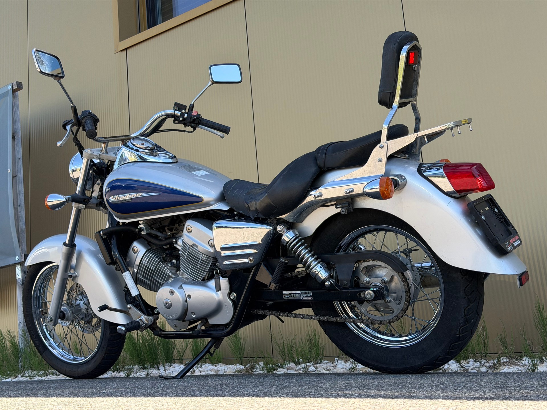 HONDA VT 125 C Shadow-image-10