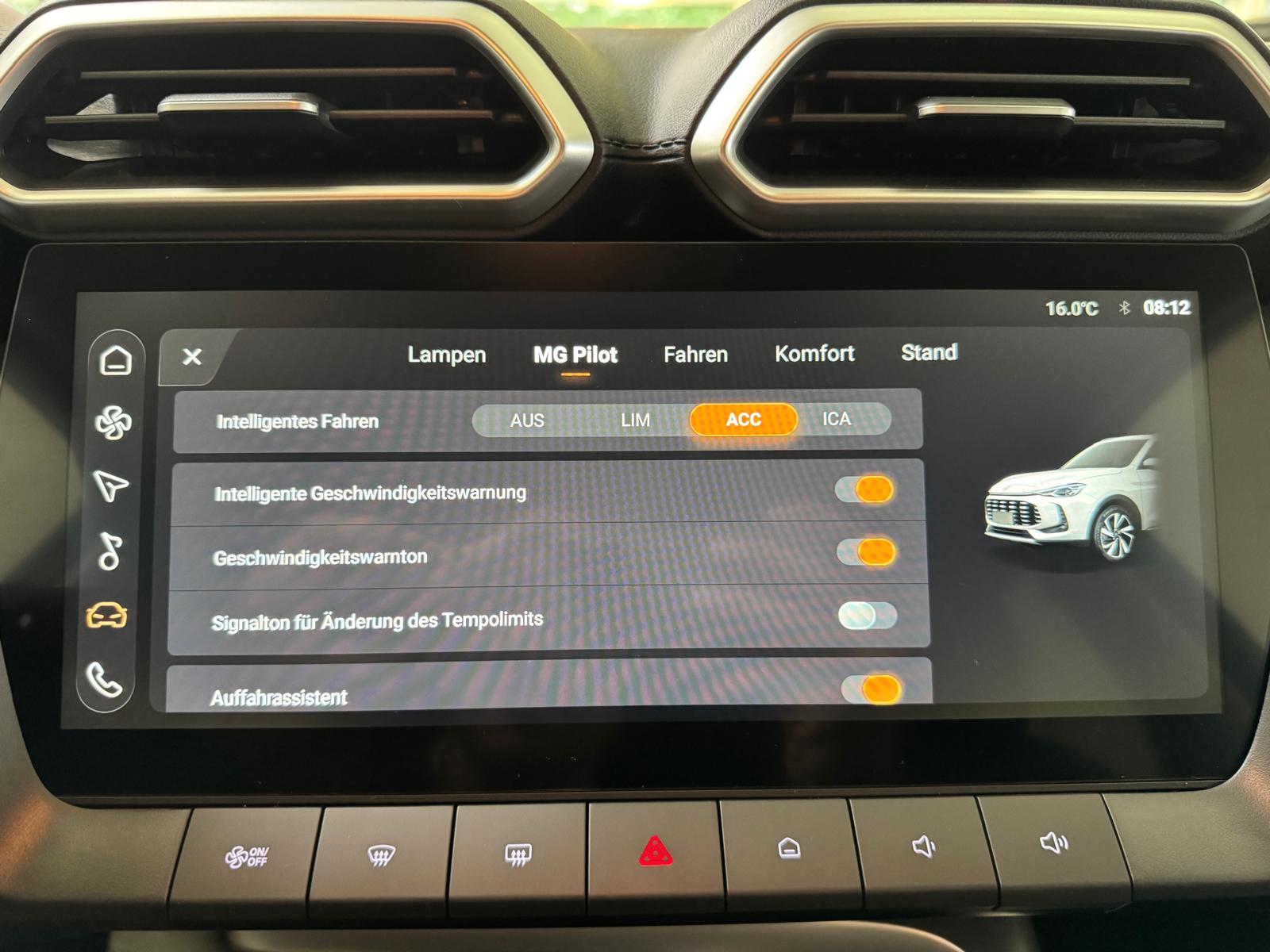 MG ZS 1.5 Hybrid+ Luxury-image-18
