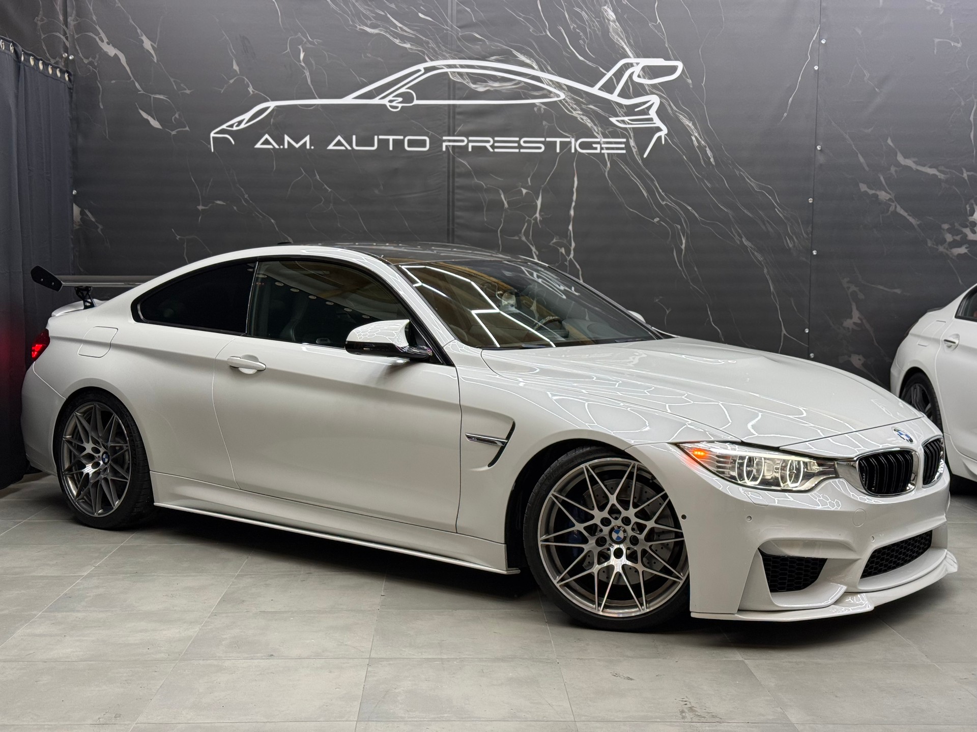BMW M4 Coupé DKG-image-2