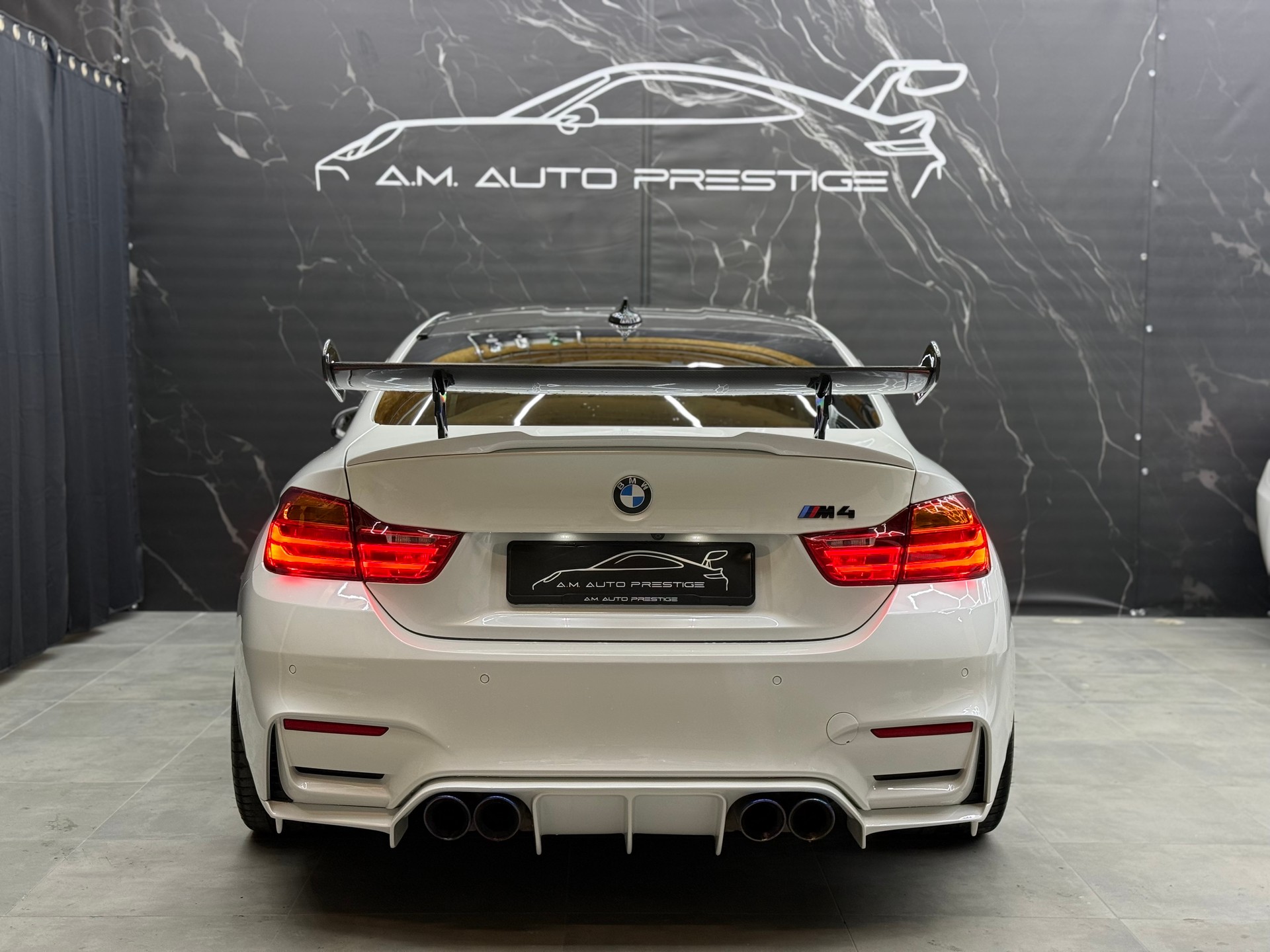 BMW M4 Coupé DKG-image-4