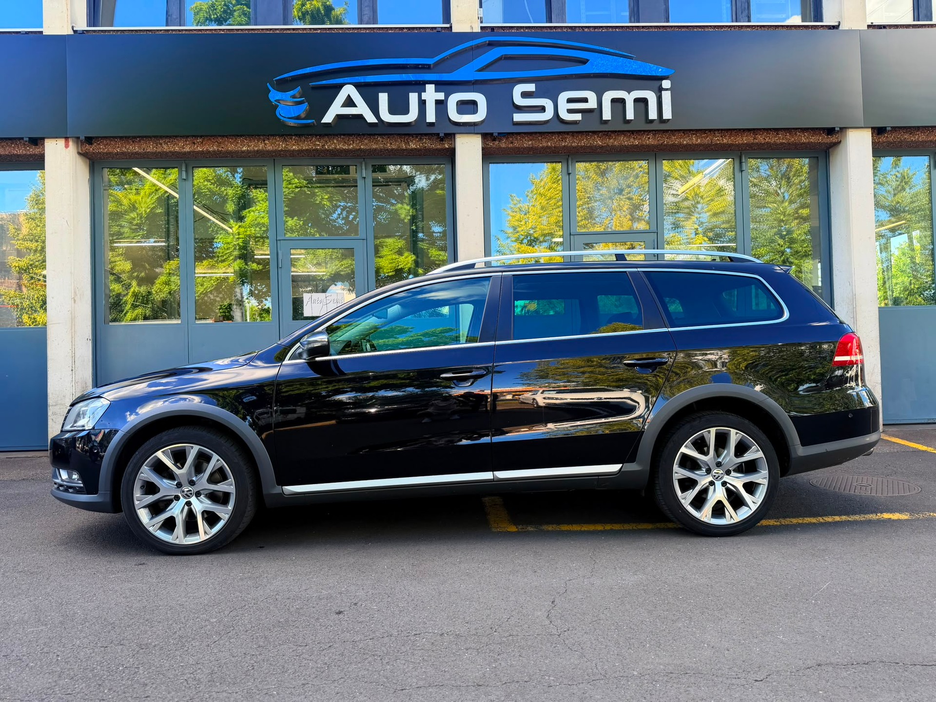 VW Passat Variant 2.0 TDI BMT Design 4M DSG-showroom-element-3