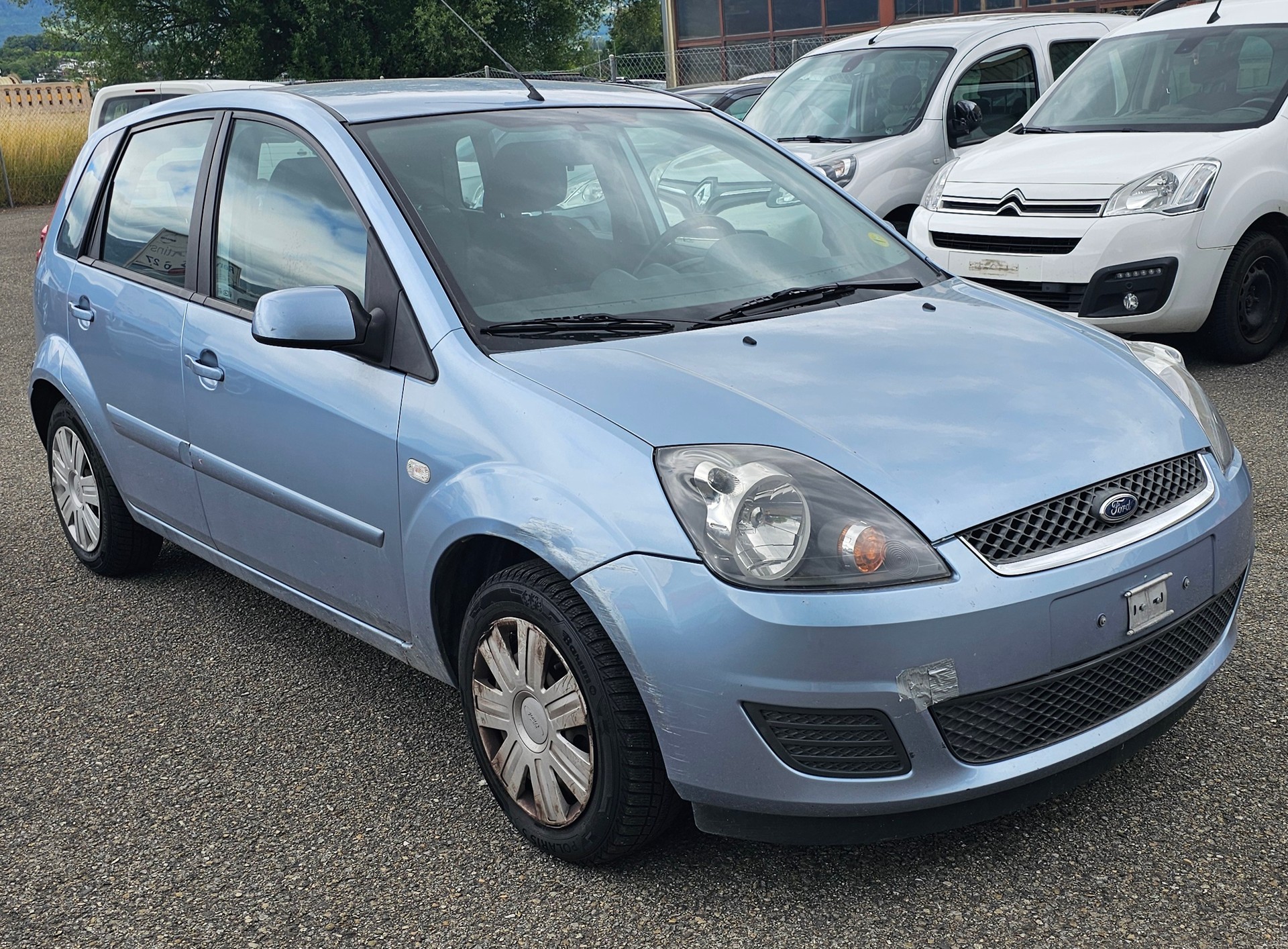 FORD Fiesta 1.4 16V Trend