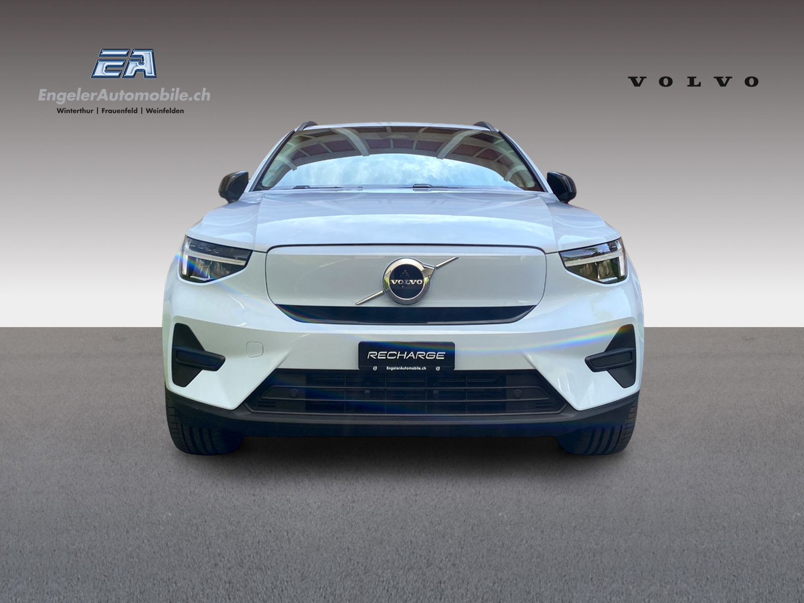 VOLVO EX40 Essential-showroom-element-2