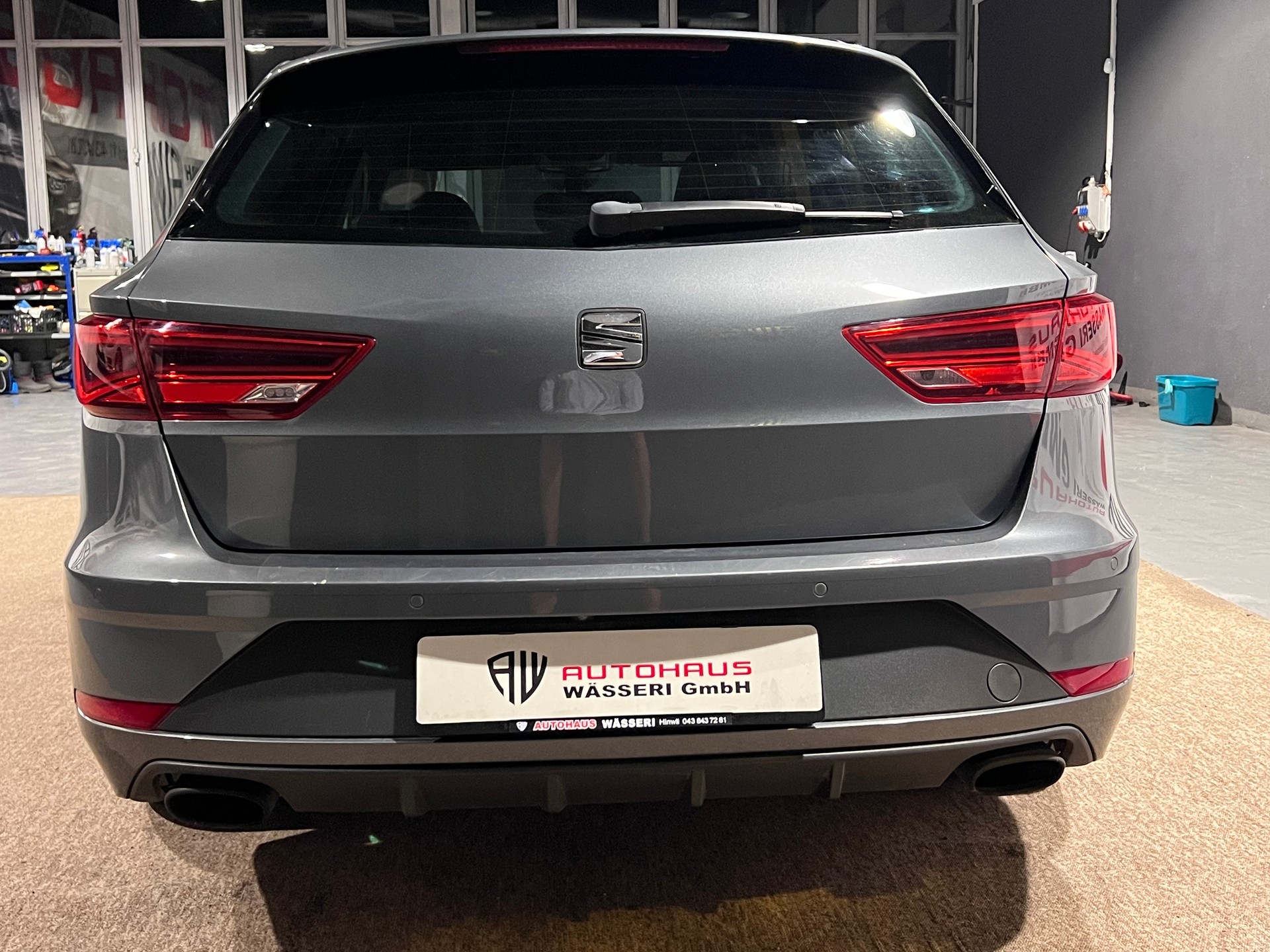 SEAT Leon ST 2.0 TSI Cupra 360 4 Drive DSG-showroom-element-3