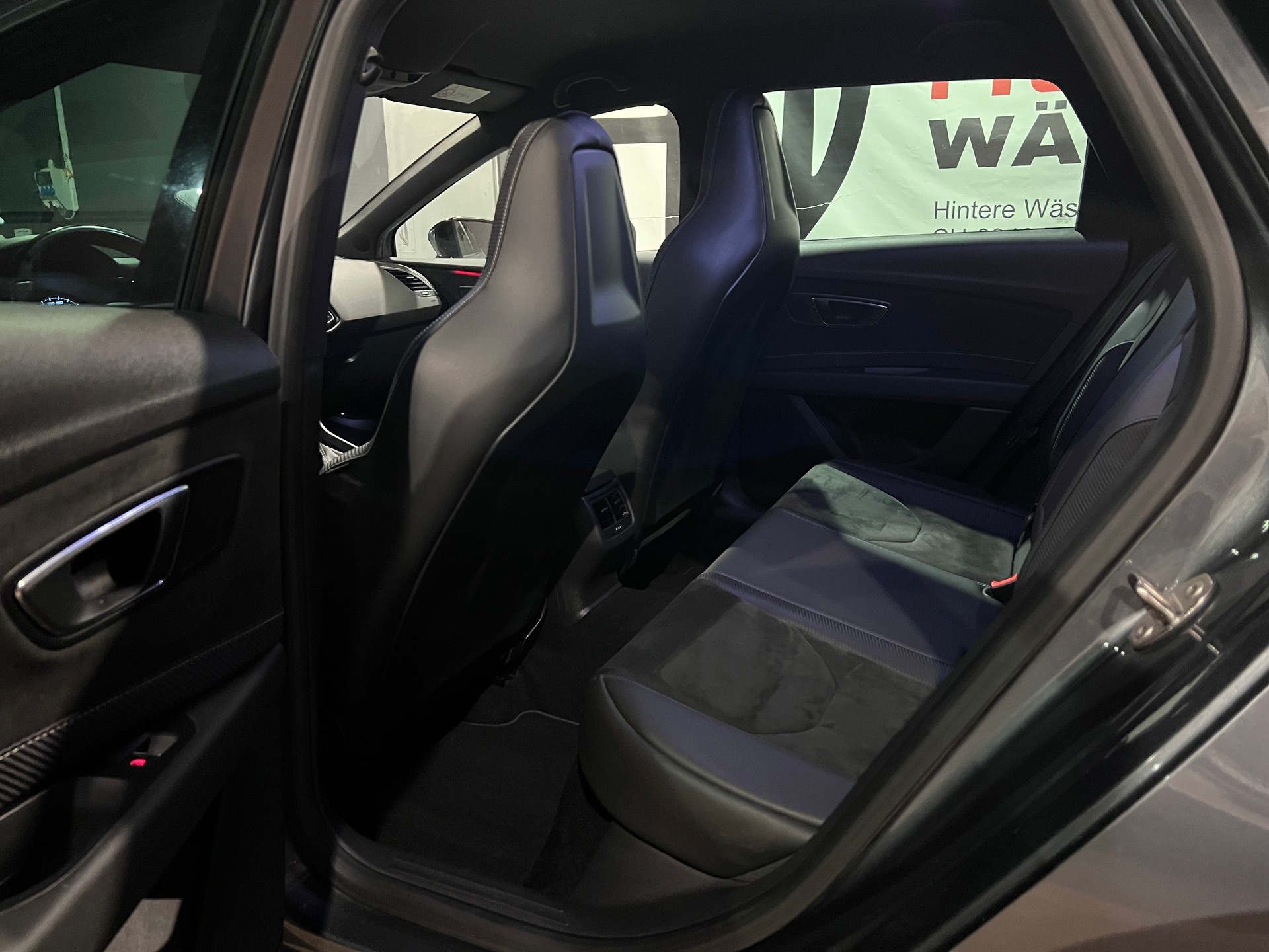 SEAT Leon ST 2.0 TSI Cupra 360 4 Drive DSG-image-14