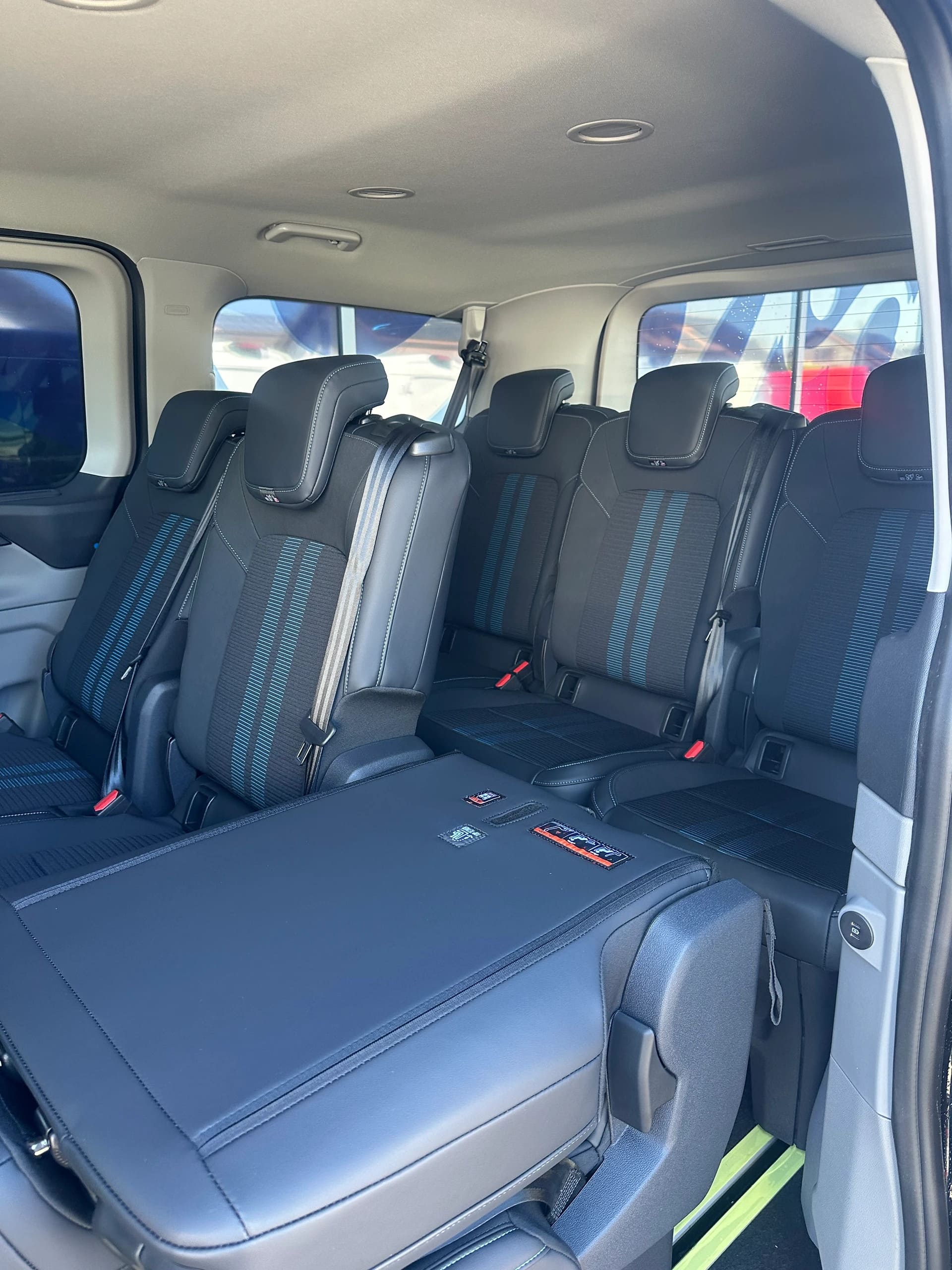 FORD Tourneo Custom 320 L1 2.0 EcoBl Sport/170CV/Aut.4x4-image-12