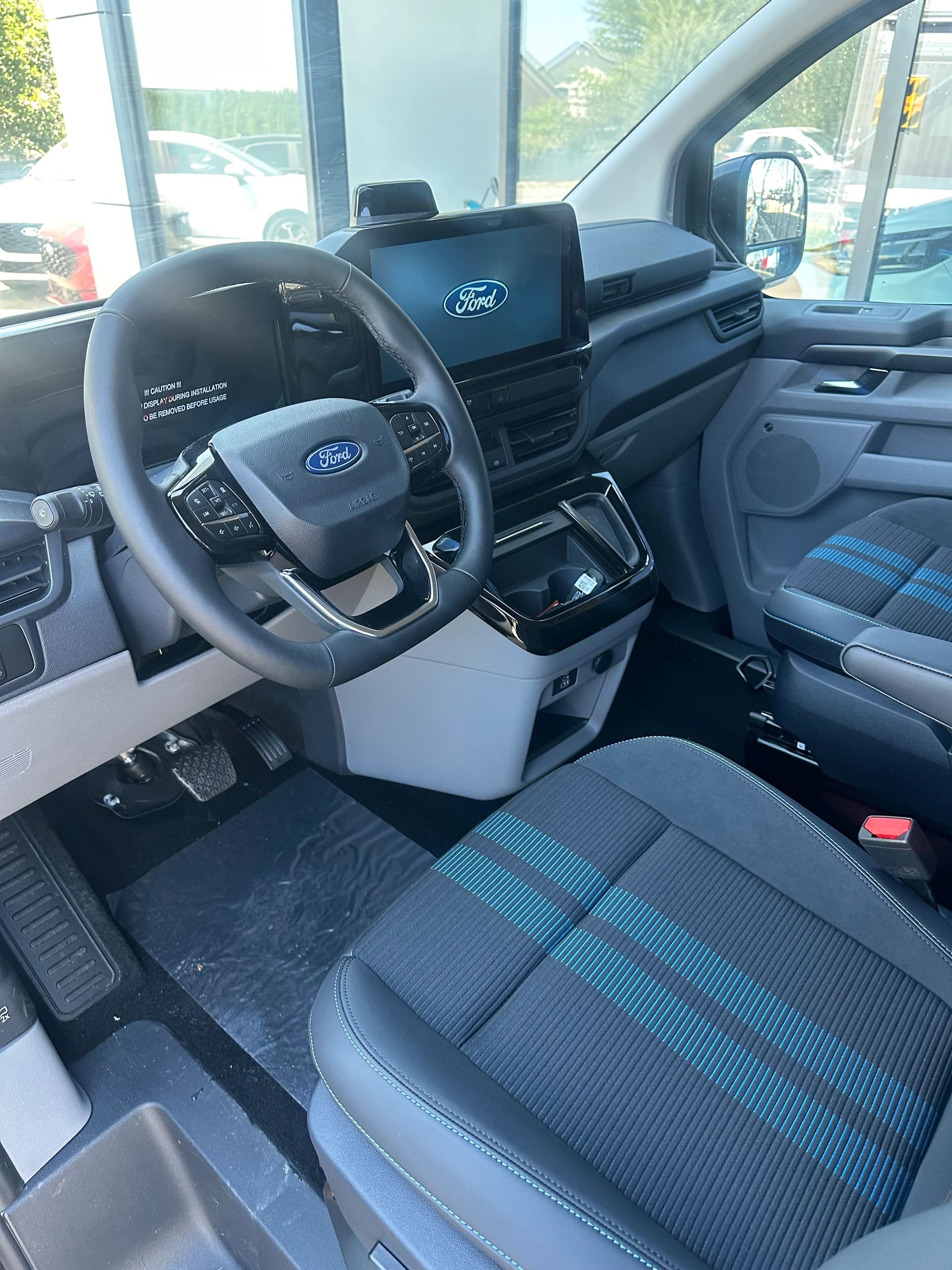 FORD Tourneo Custom 320 L1 2.0 EcoBl Sport/170CV/Aut.4x4-image-9