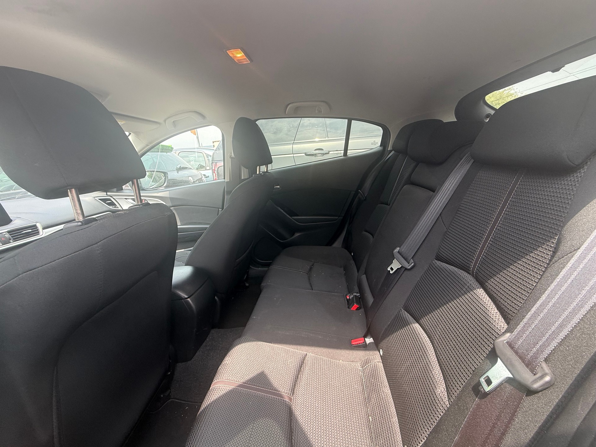 MAZDA 3 SKYACTIV-D 105 Ambition Plus Automat-image-7