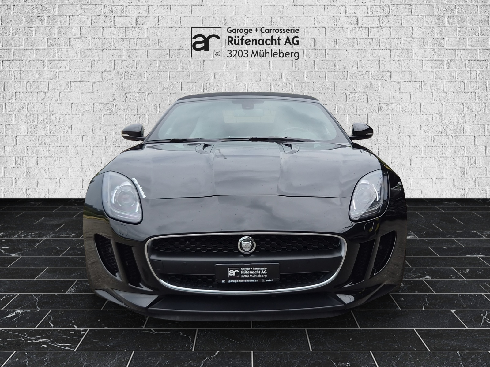 JAGUAR F-Type Convertible 3.0 V6-showroom-element-2