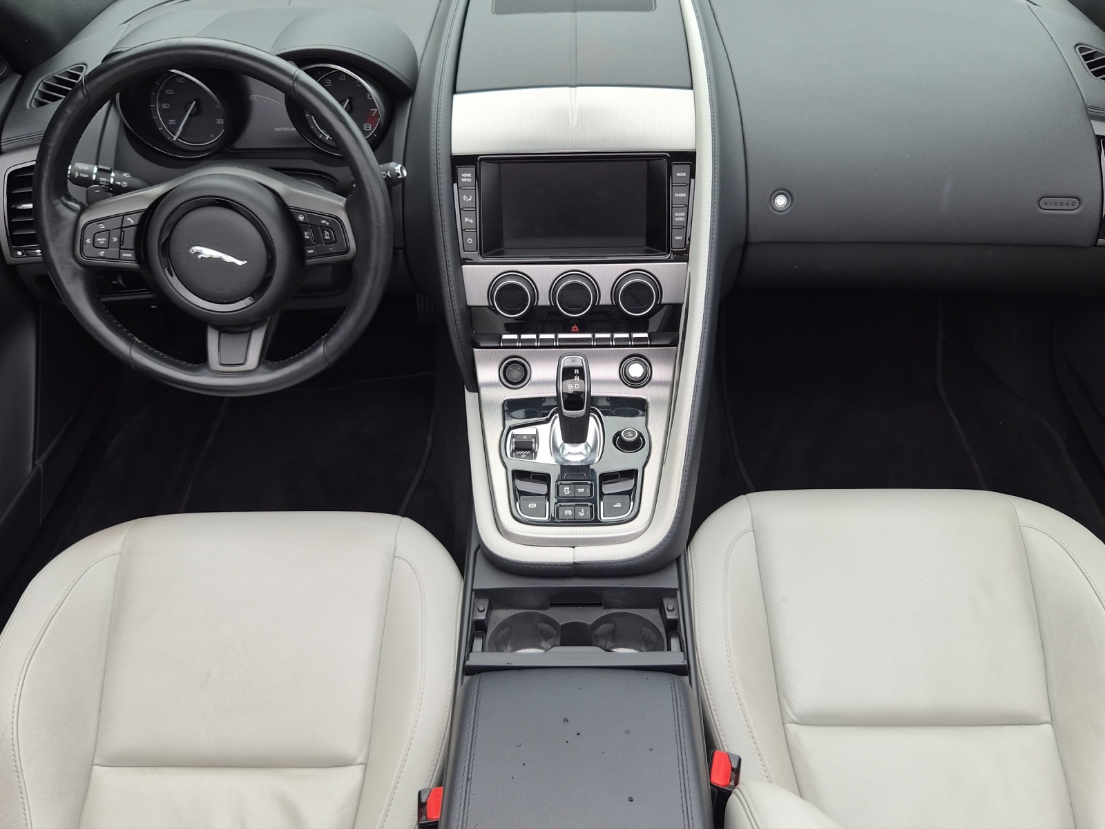 JAGUAR F-Type Convertible 3.0 V6-image-5