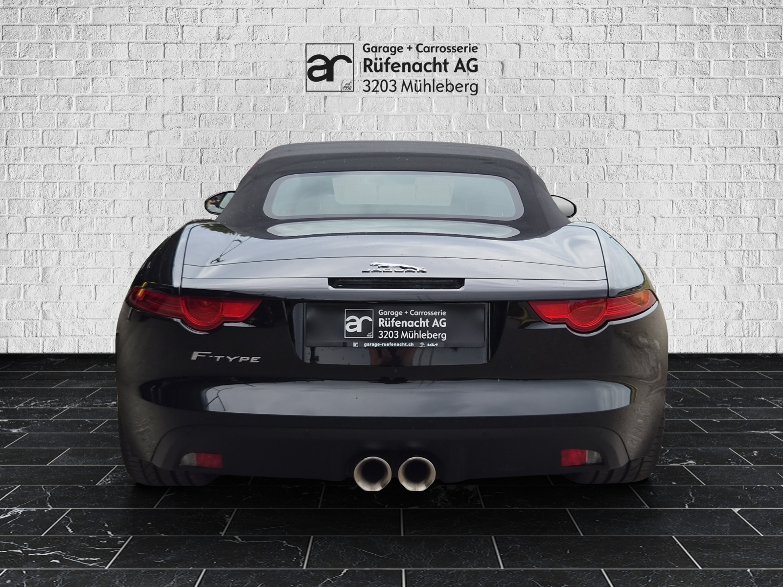 JAGUAR F-Type Convertible 3.0 V6-showroom-element-3