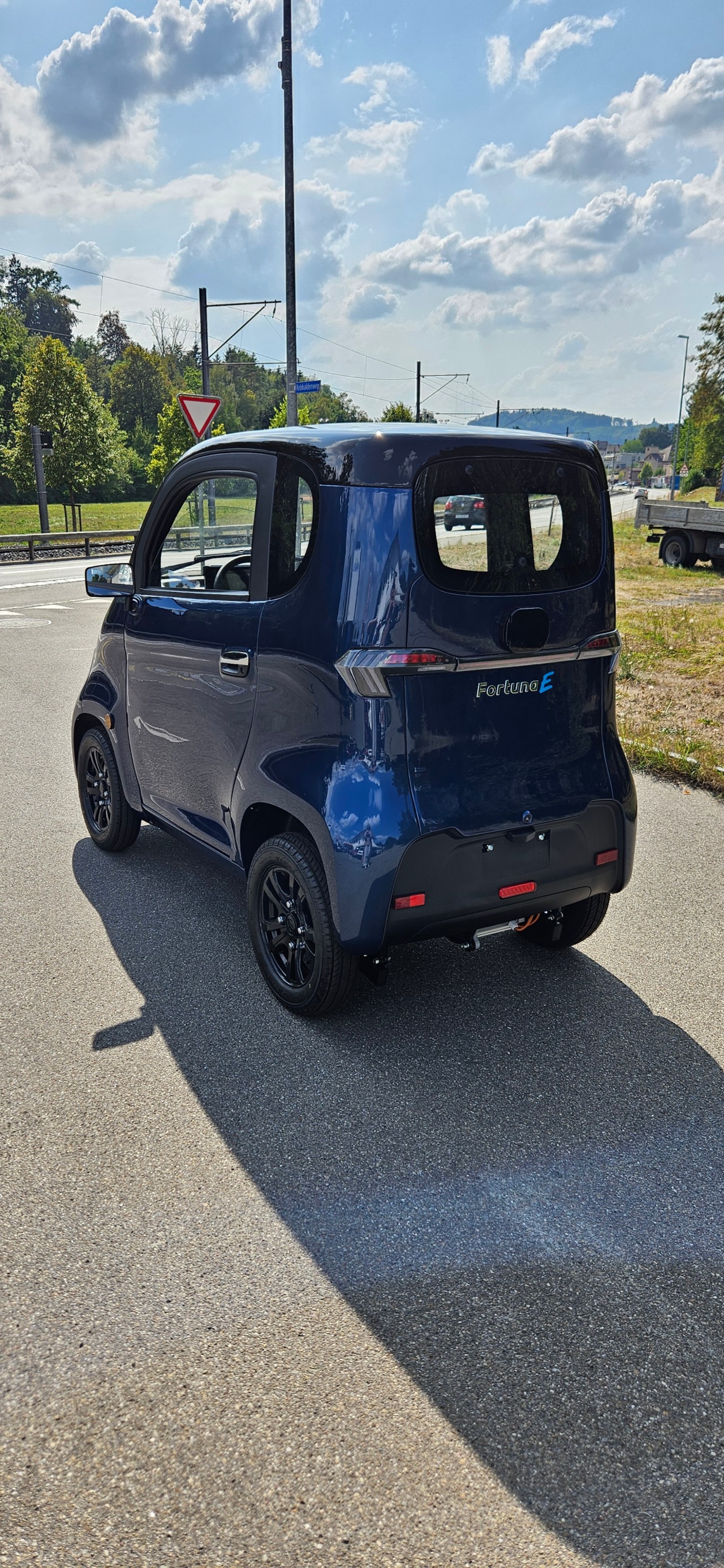 FULU Micar T1 !!Führerscheinbefreit bis 20kmh!! (Mit Lithium-Batterien!)-showroom-element-3