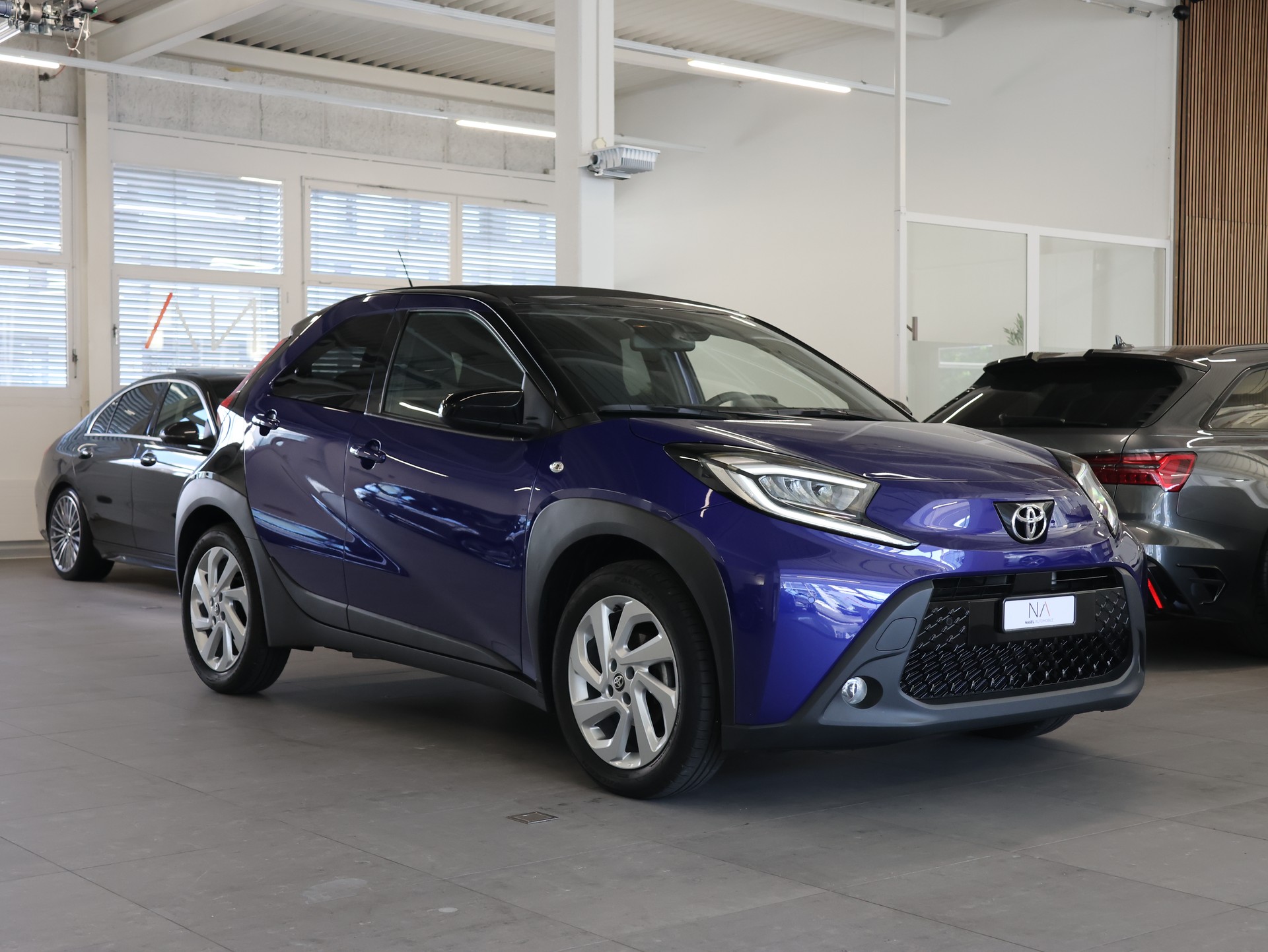 TOYOTA Aygo X 1.0 VVT-i Trend CVT *Sitzheizung* *Rückfahrkamera* *Faltdach*-showroom-element-1