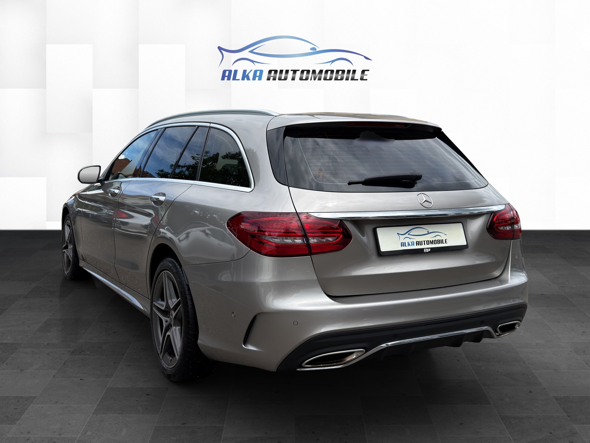 MERCEDES-BENZ C 200 AMG Line 4Matic 9G-Tronic-image-4