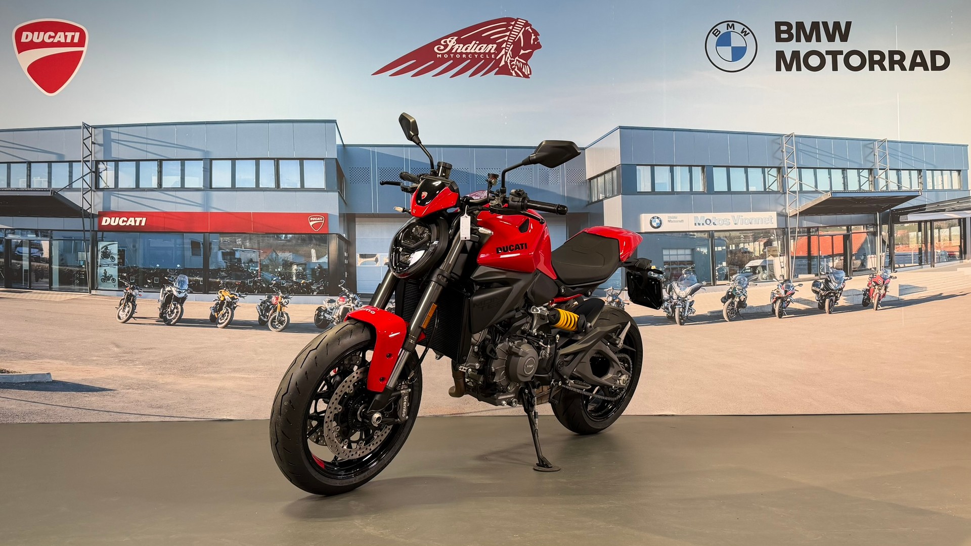DUCATI Monster+ 890-image-2