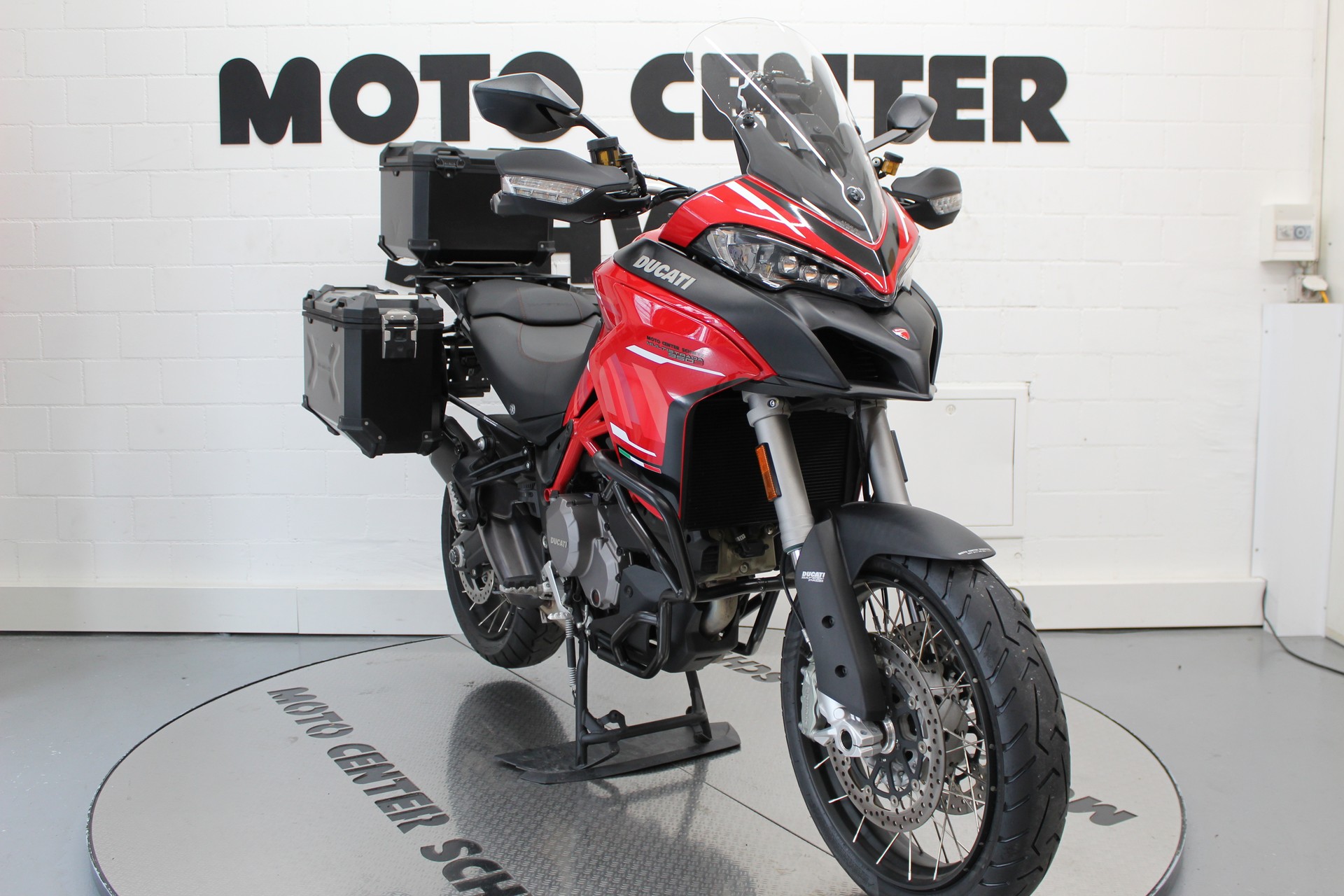 DUCATI Multistrada 950 S-showroom-element-2