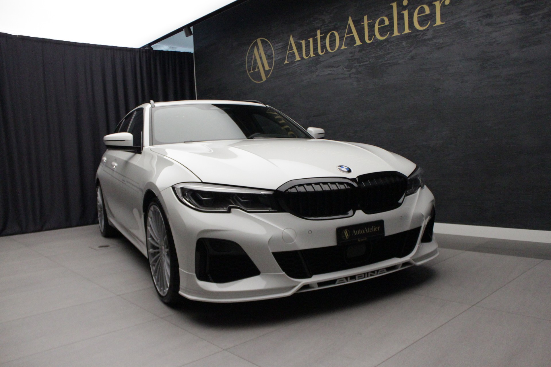 BMW-ALPINA B3 BiTurbo Touring 3.0 xDrive Switch-Tronic-showroom-element-3