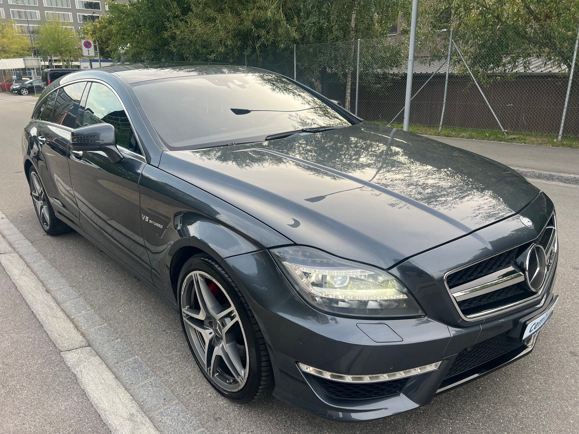 MERCEDES-BENZ CLS Shooting Brake 63 AMG S 4Matic Speedshift MCT-image-2
