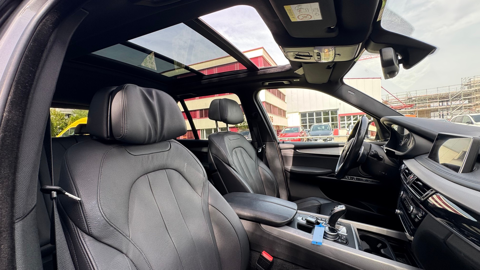 BMW X5 xDrive M50d Steptronic-image-12