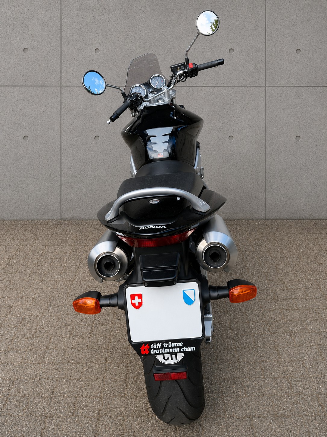 HONDA CB 900 F Hornet-image-2
