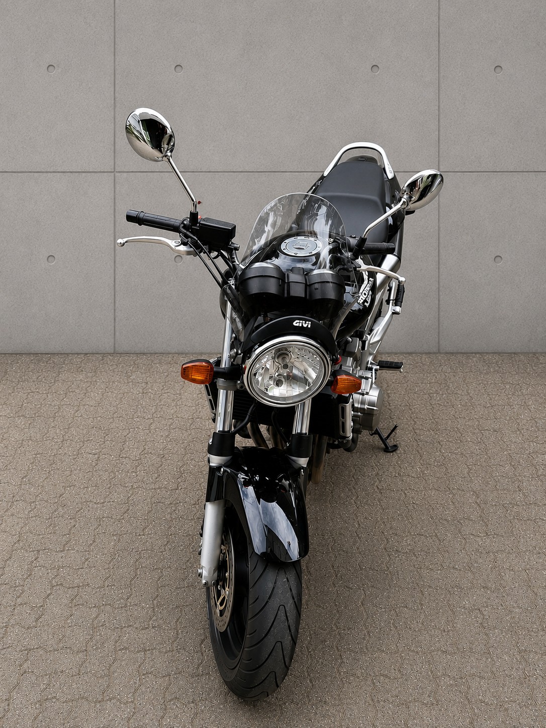 HONDA CB 900 F Hornet-image-3