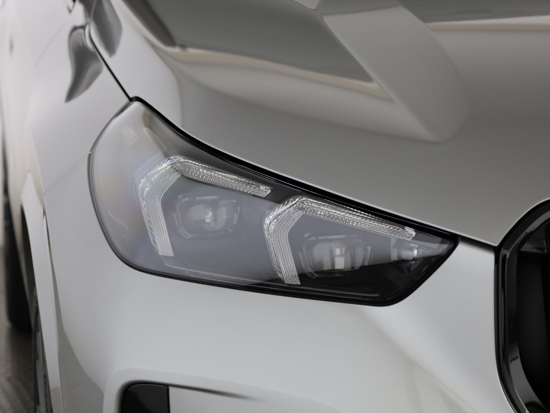 BMW X1 U11 23i xDrive paddles-image-6