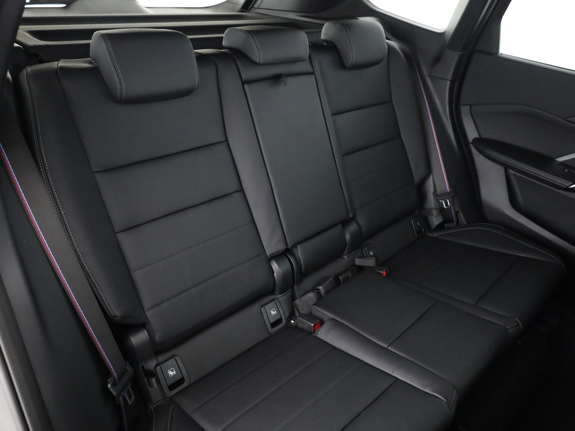 BMW X1 U11 23i xDrive paddles-image-16