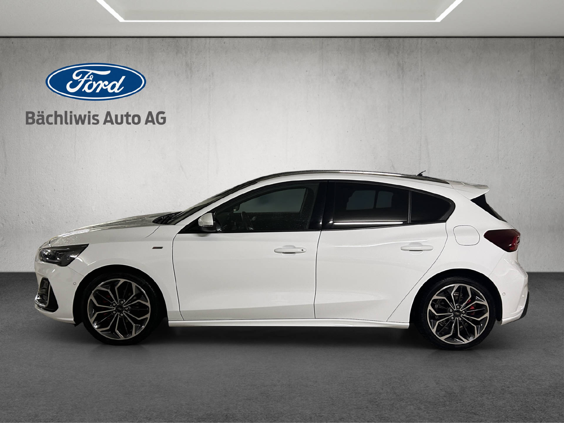 FORD Focus 1.0i EcoB Hybrid 155 ST-Line Vignale-showroom-element-1