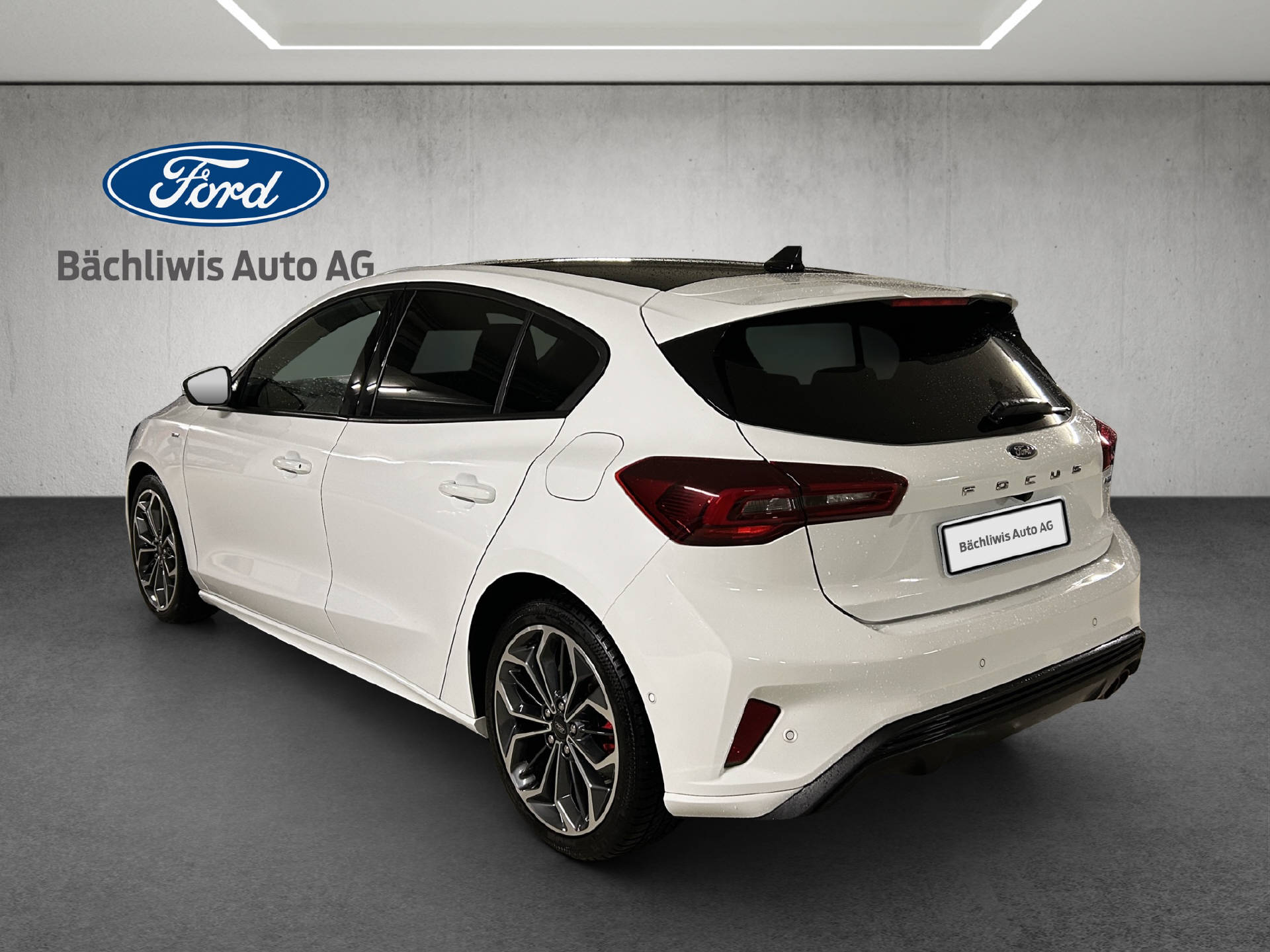 FORD Focus 1.0i EcoB Hybrid 155 ST-Line Vignale-showroom-element-2