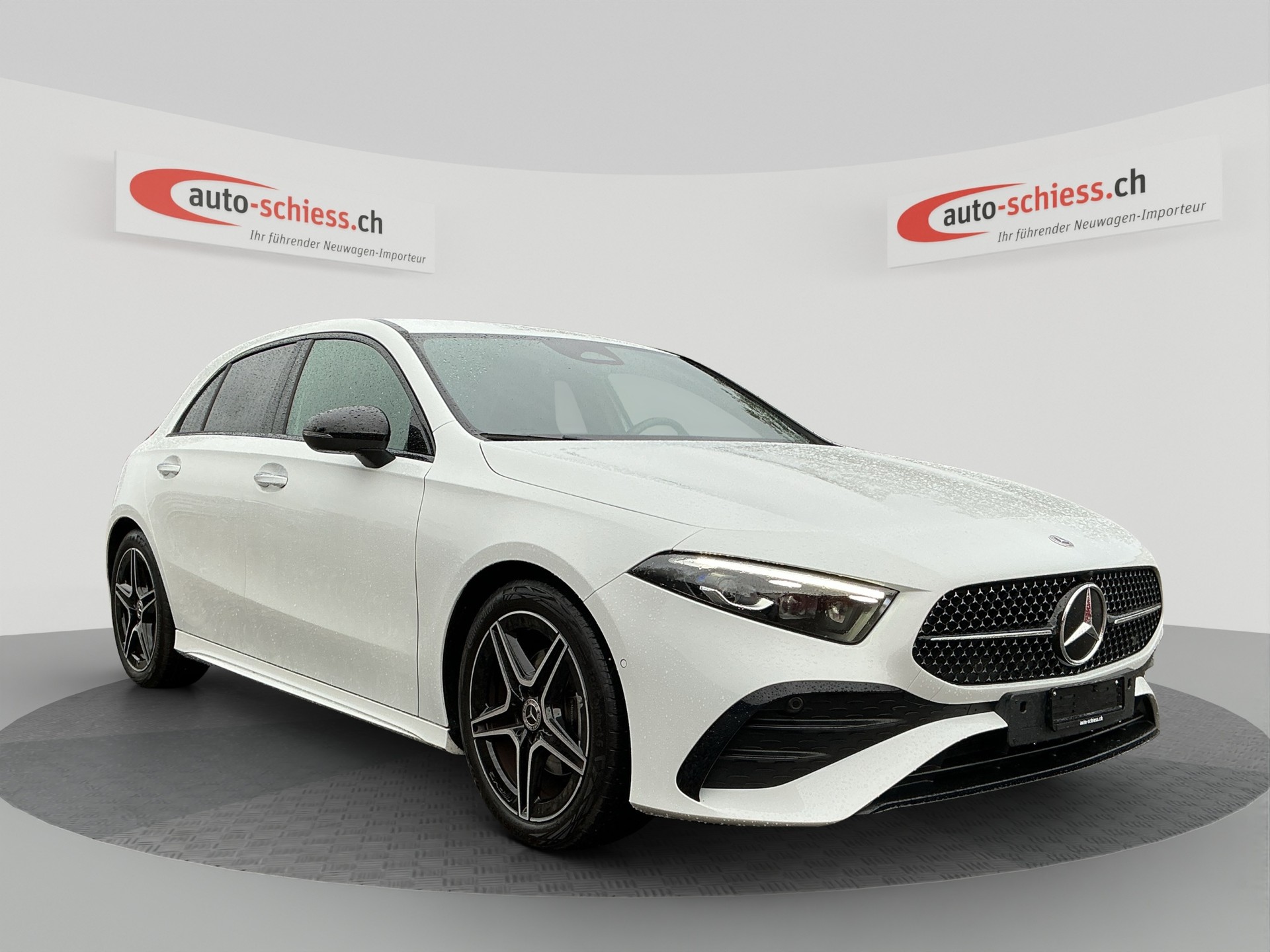 MERCEDES-BENZ A 200 7G-DCT AMG Line
