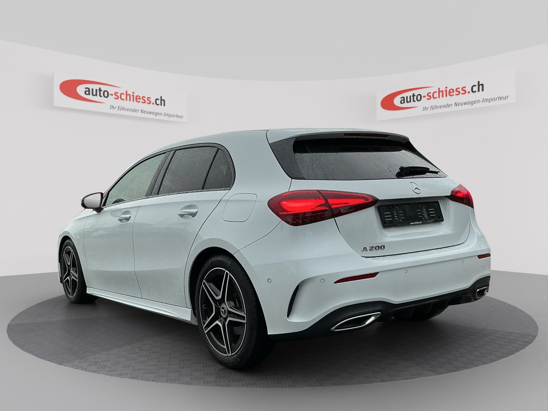 MERCEDES-BENZ A 200 7G-DCT AMG Line-showroom-element-2