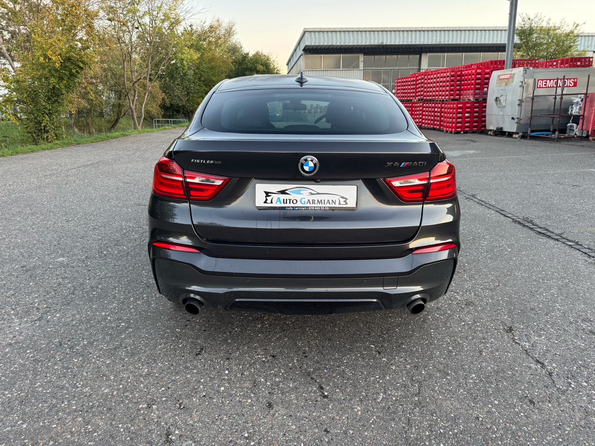 BMW X4 M 40i Steptronic-showroom-element-3