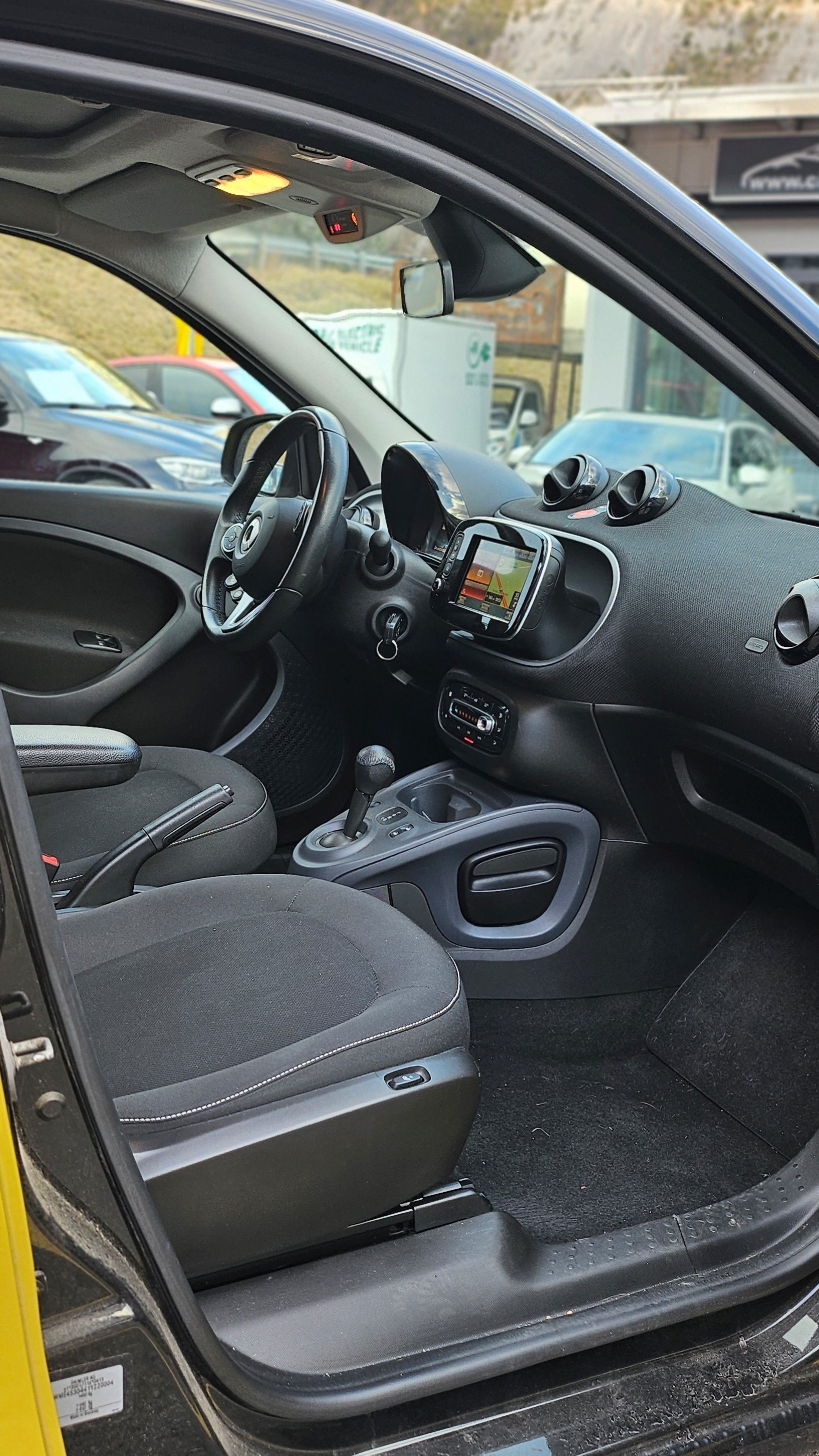 SMART forfour twinamic-image-3