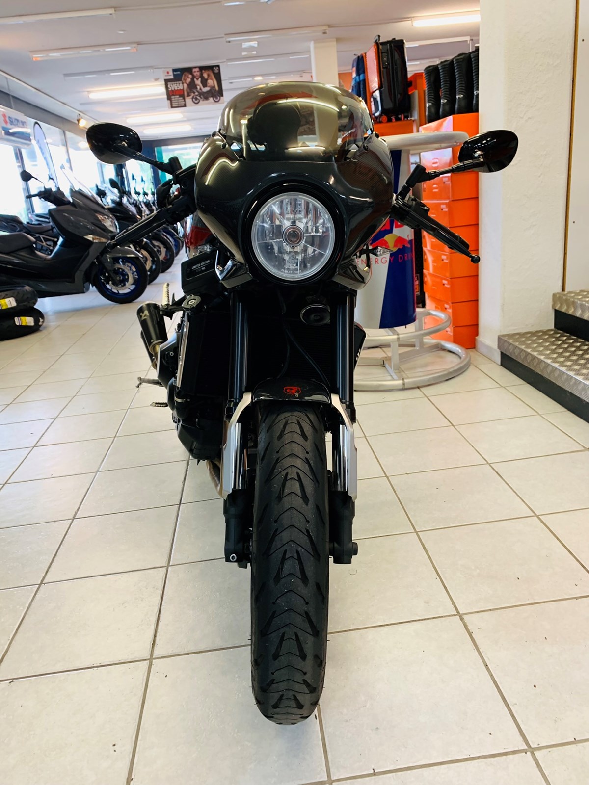 YAMAHA XSR 900 Abarth-image-3