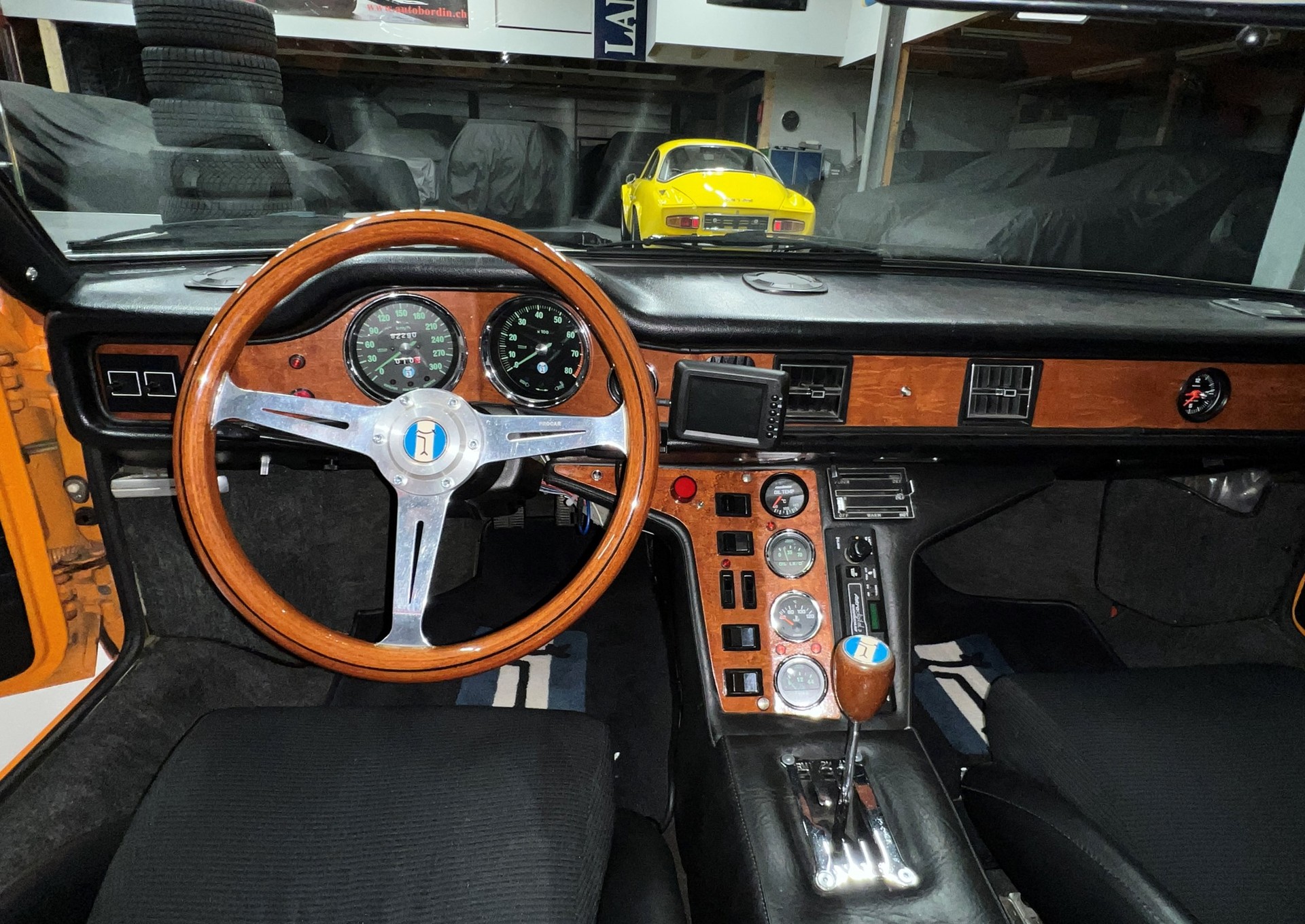 DE TOMASO PANTERA L 874 ORANGE/BLACK-image-4