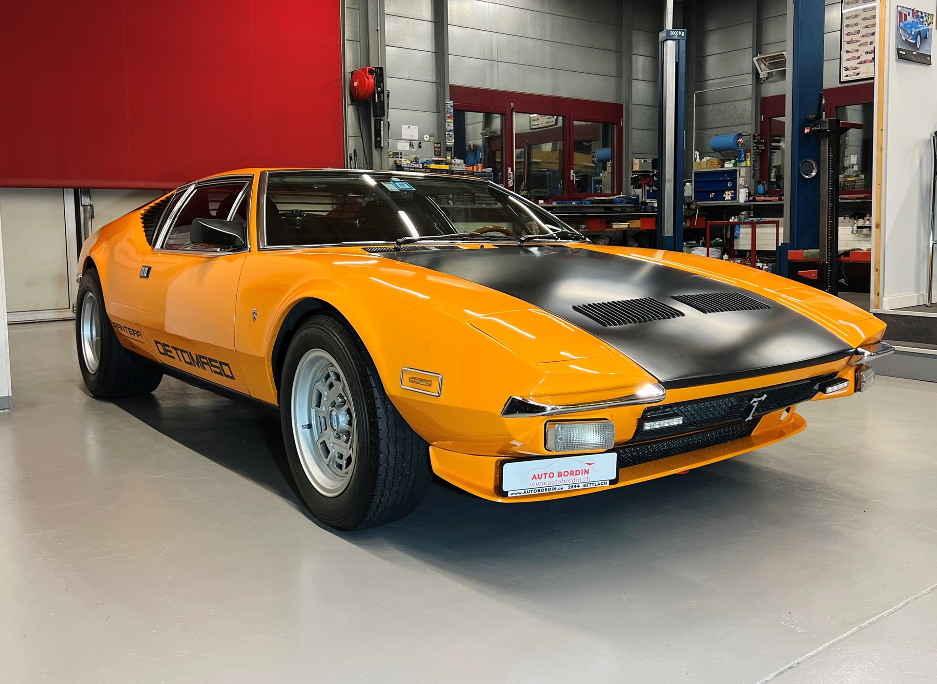 DE TOMASO PANTERA L 874 ORANGE/BLACK-image-10