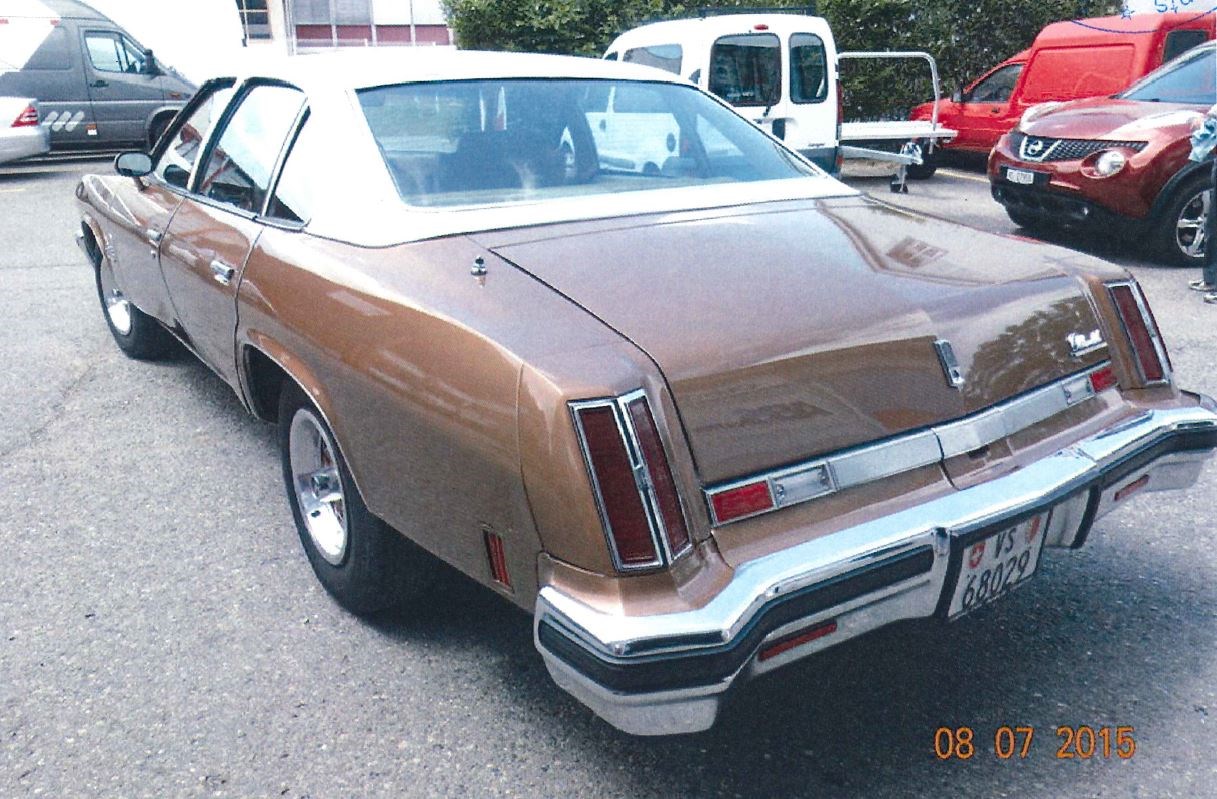 OLDSMOBILE CUTLASS Salon-image-2