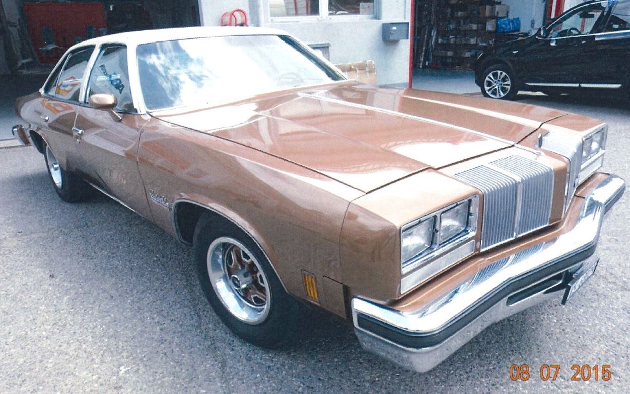 OLDSMOBILE CUTLASS Salon-image-3