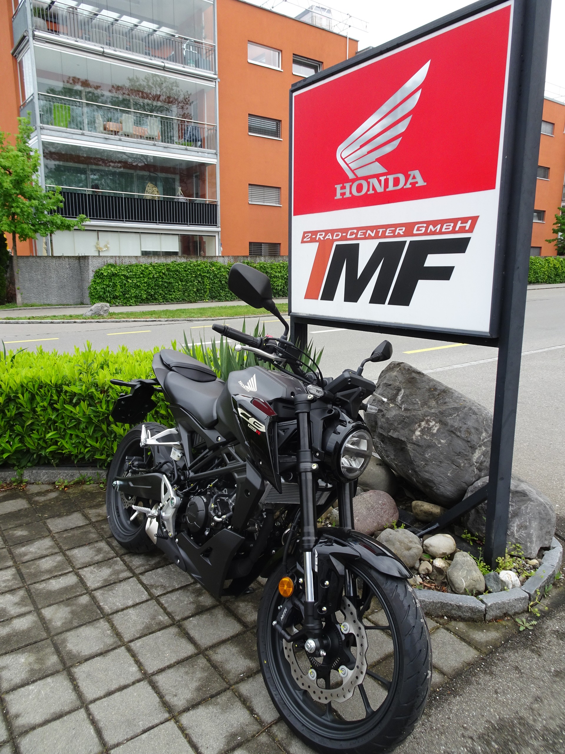 HONDA CB125RA-image-2