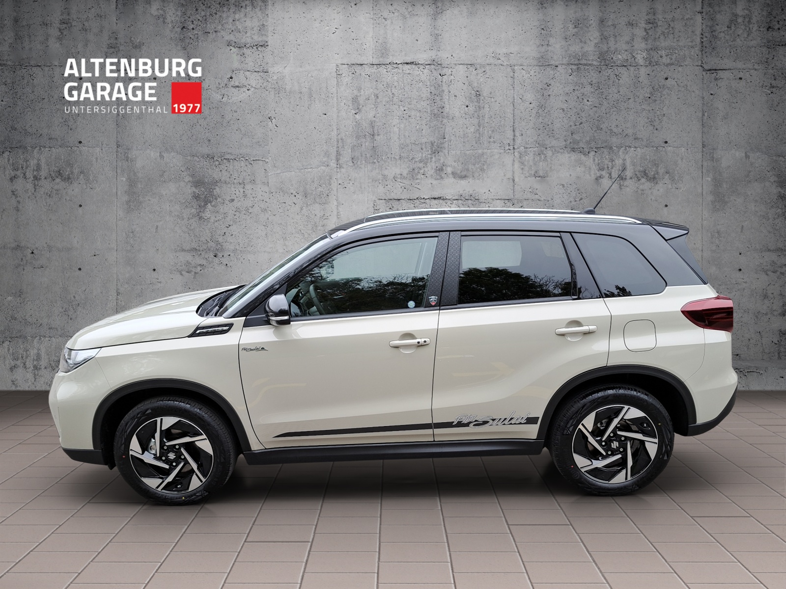 SUZUKI Vitara 1.5 Piz Sulai Top Hybrid-showroom-element-1
