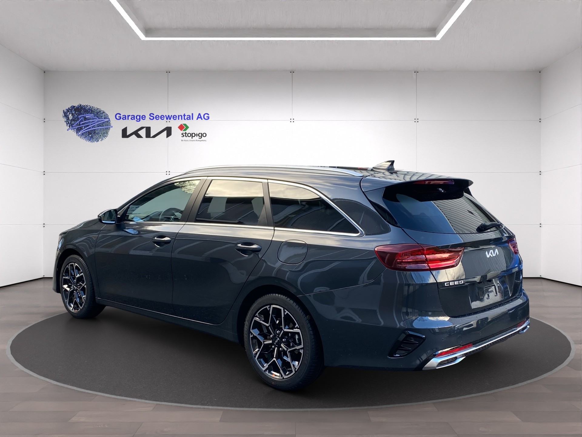 KIA Ceed Sportswagon 1.5 T-GDi MHEV GT-Line DCT-showroom-element-3