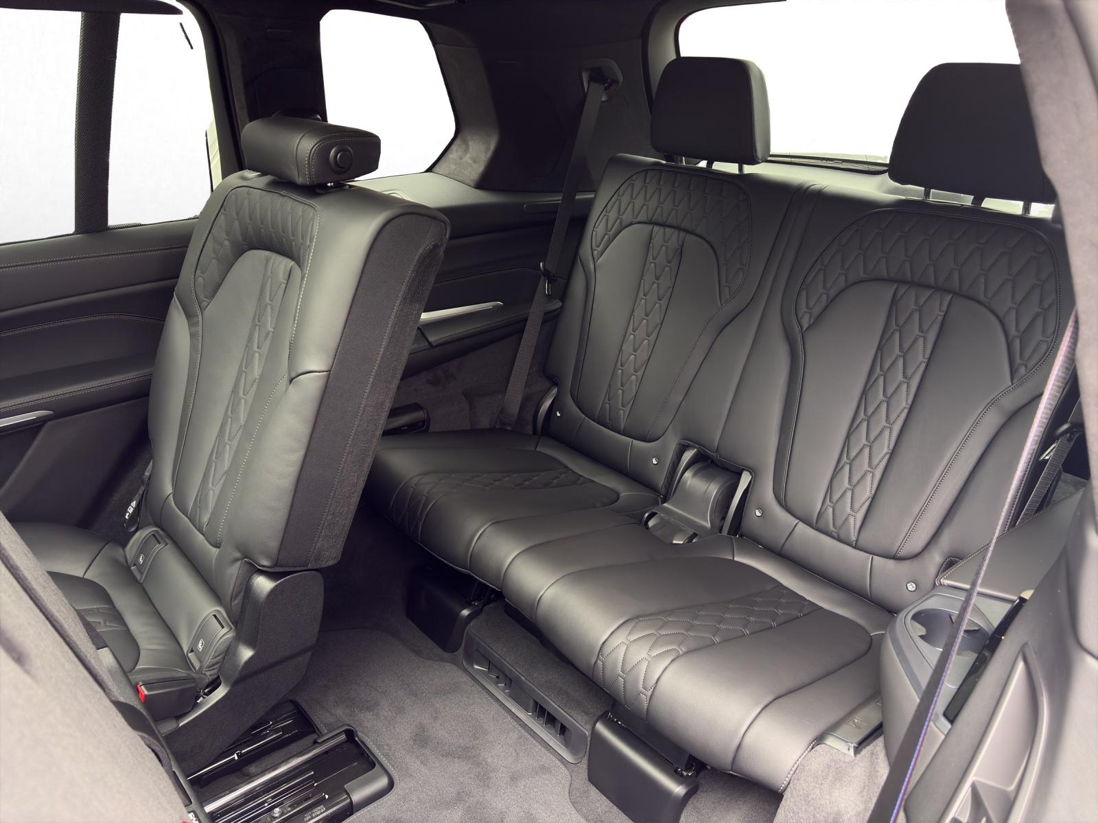 BMW X7 40d xDrive-image-14