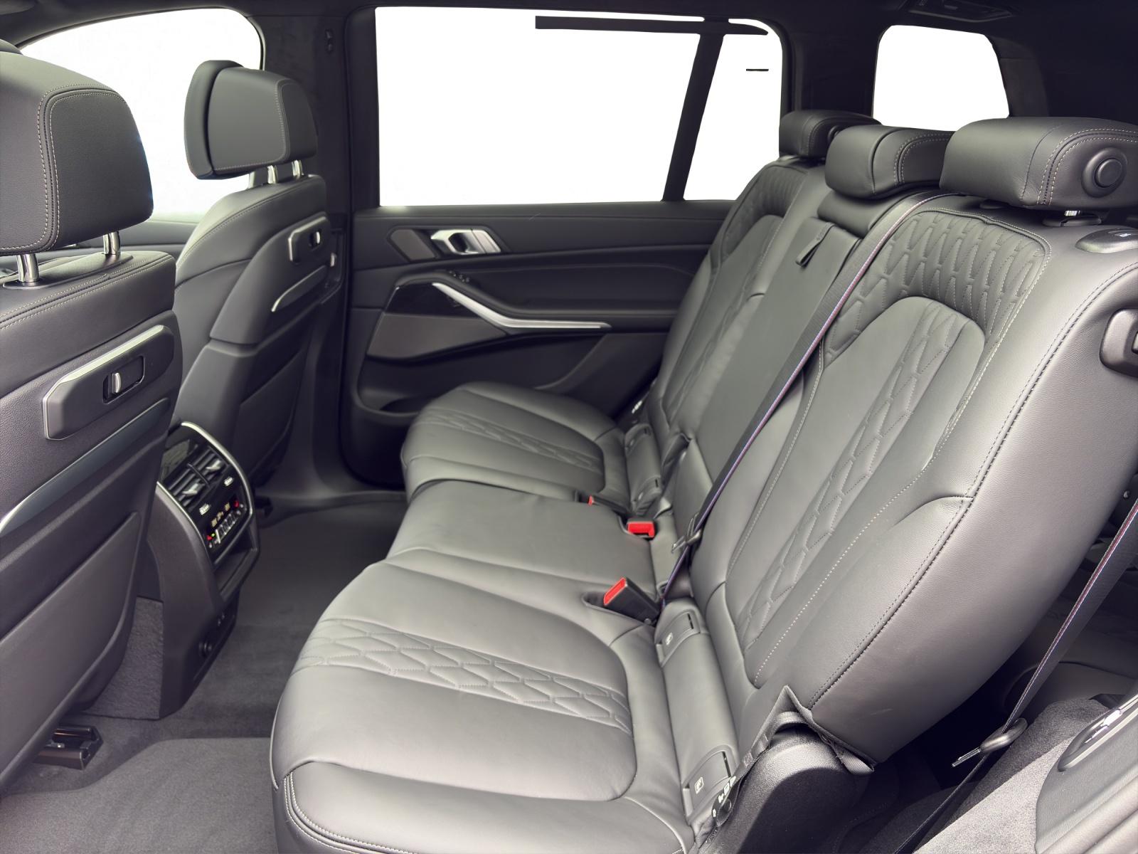 BMW X7 40d xDrive-image-13