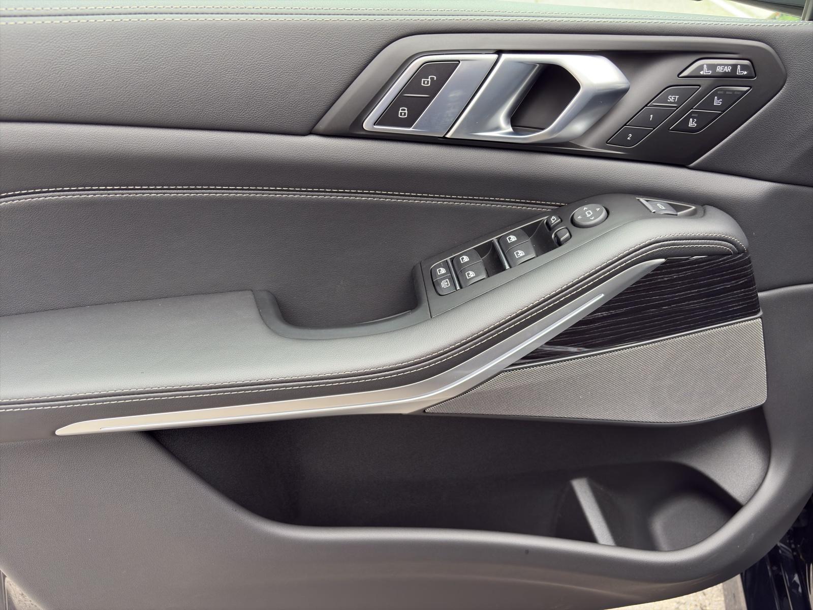 BMW X7 40d xDrive-image-16