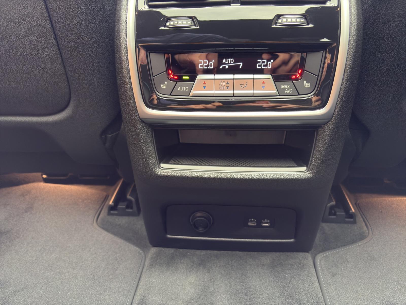 BMW X7 40d xDrive-image-19