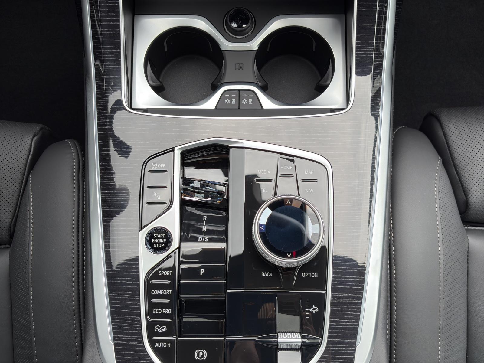 BMW X7 40d xDrive-image-18