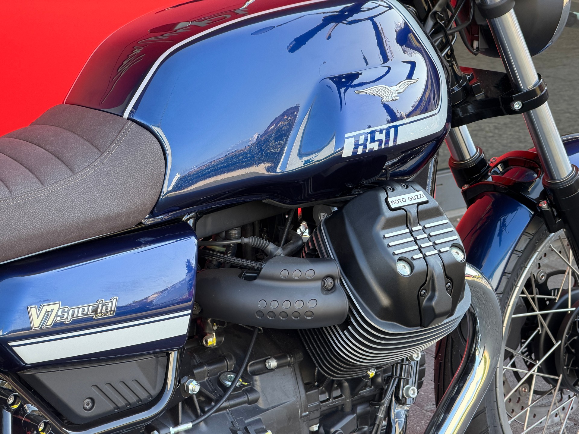 MOTO GUZZI V7 IV 850 Special (35kW)-image-6