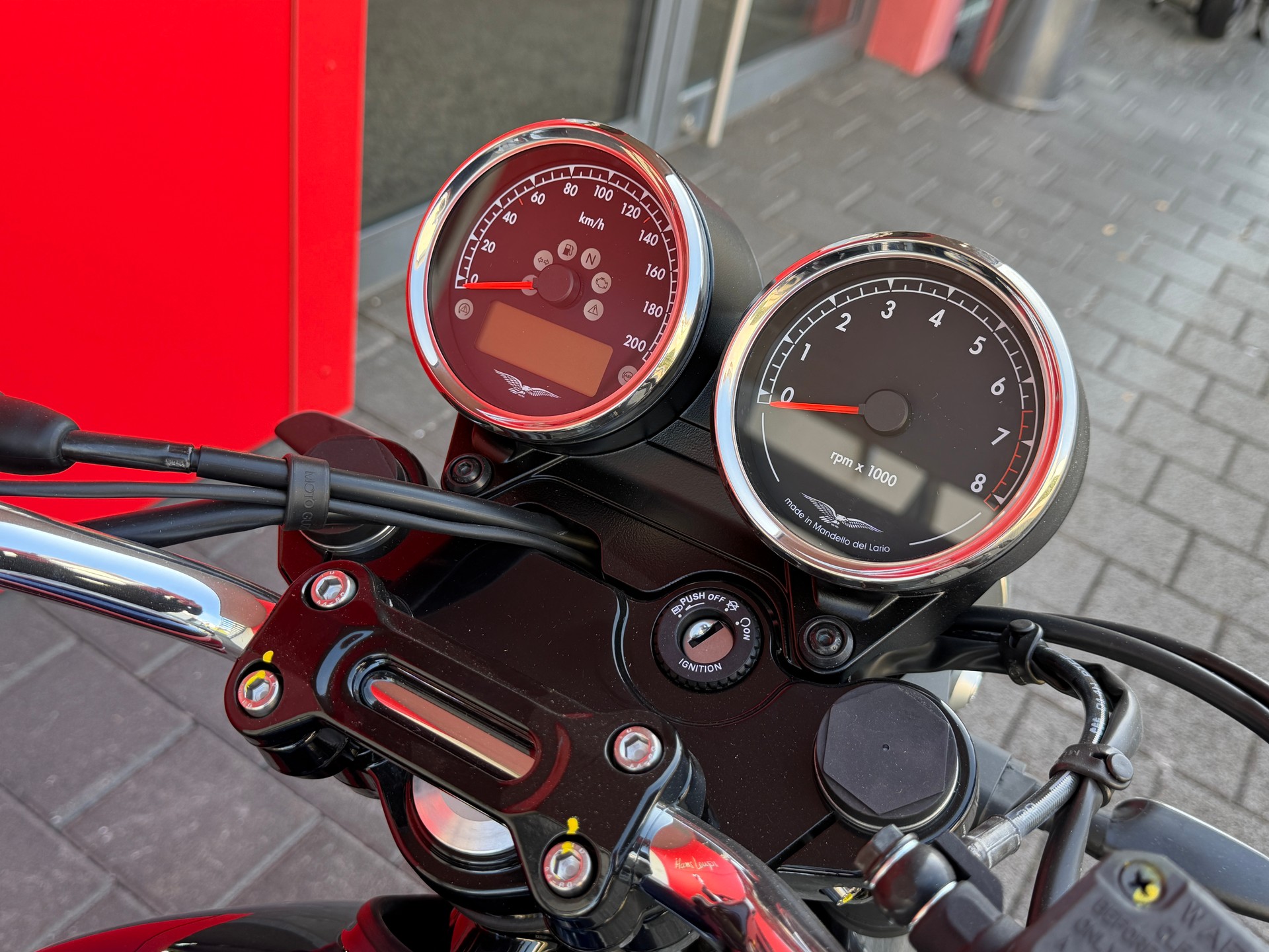 MOTO GUZZI V7 IV 850 Special (35kW)-image-5