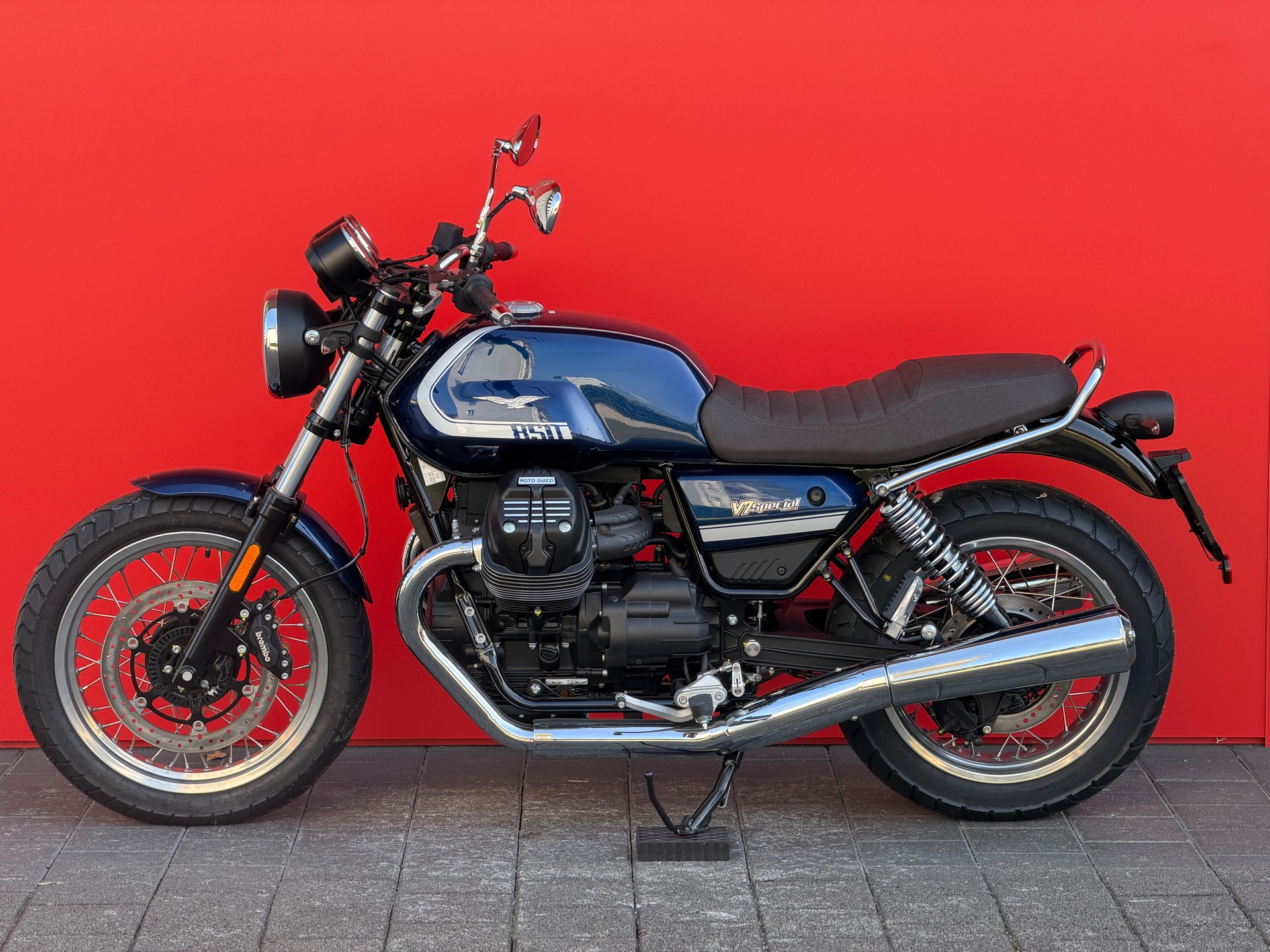 MOTO GUZZI V7 IV 850 Special (35kW)-image-3